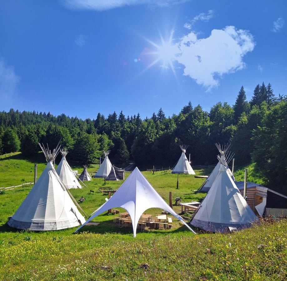 Village Tipi La Féclaz Екстериор снимка
