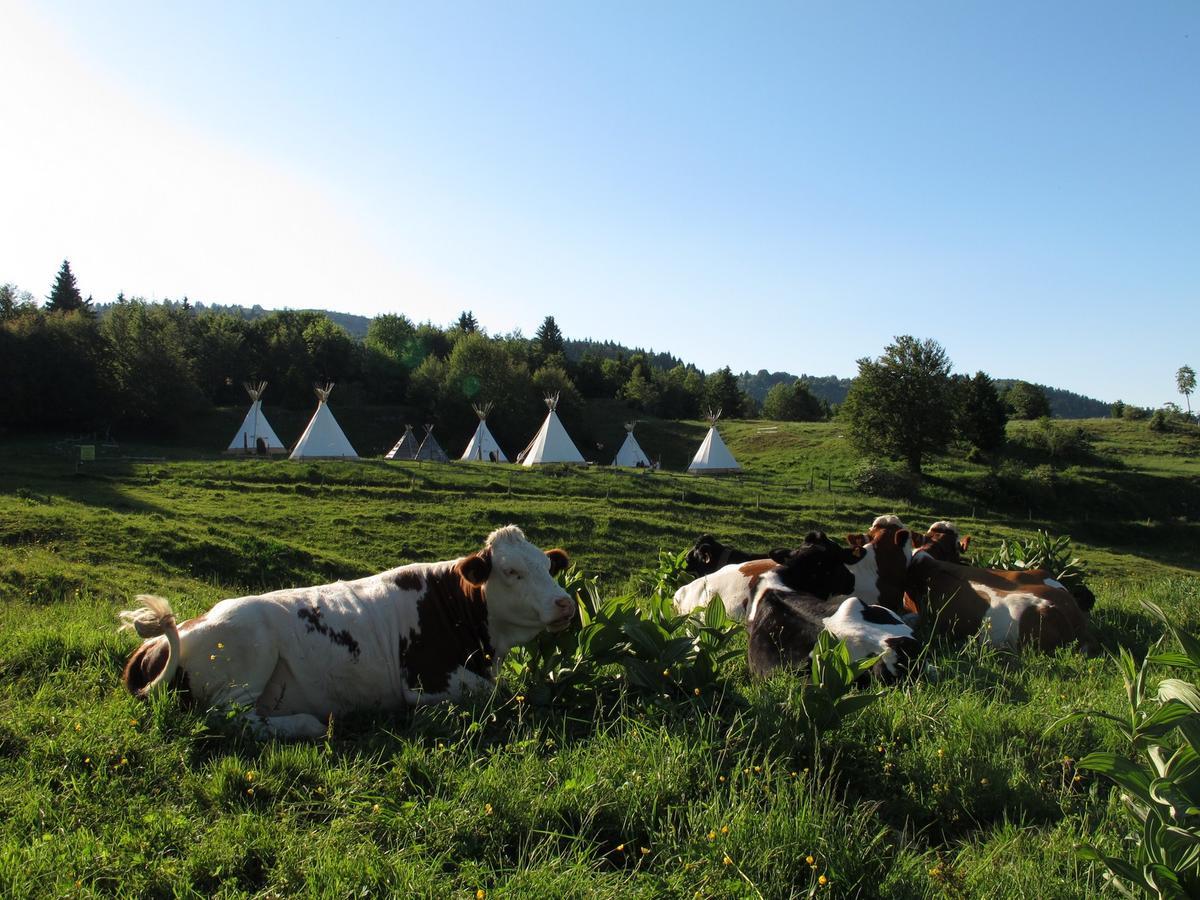 Village Tipi La Féclaz Екстериор снимка