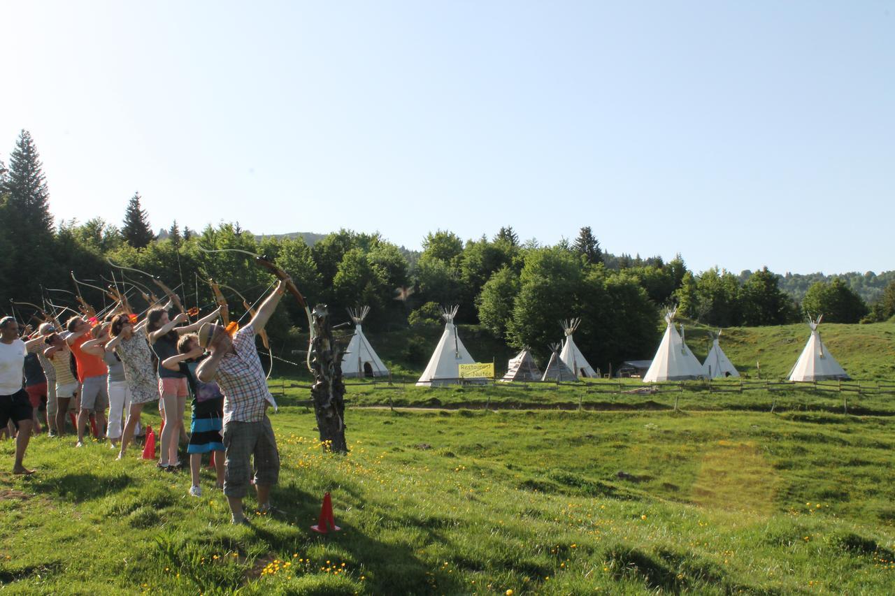 Village Tipi La Féclaz Екстериор снимка