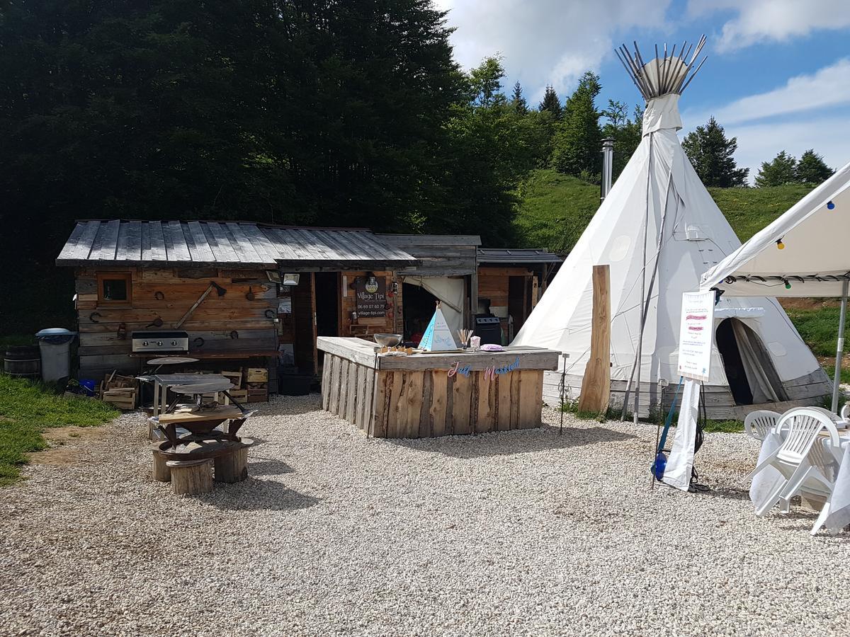 Village Tipi La Féclaz Екстериор снимка